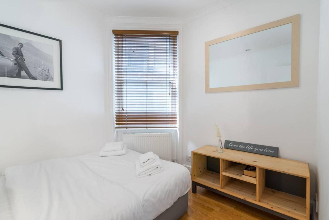 2Br Spacious Flat In West Kensington Fits 6! London Exterior foto